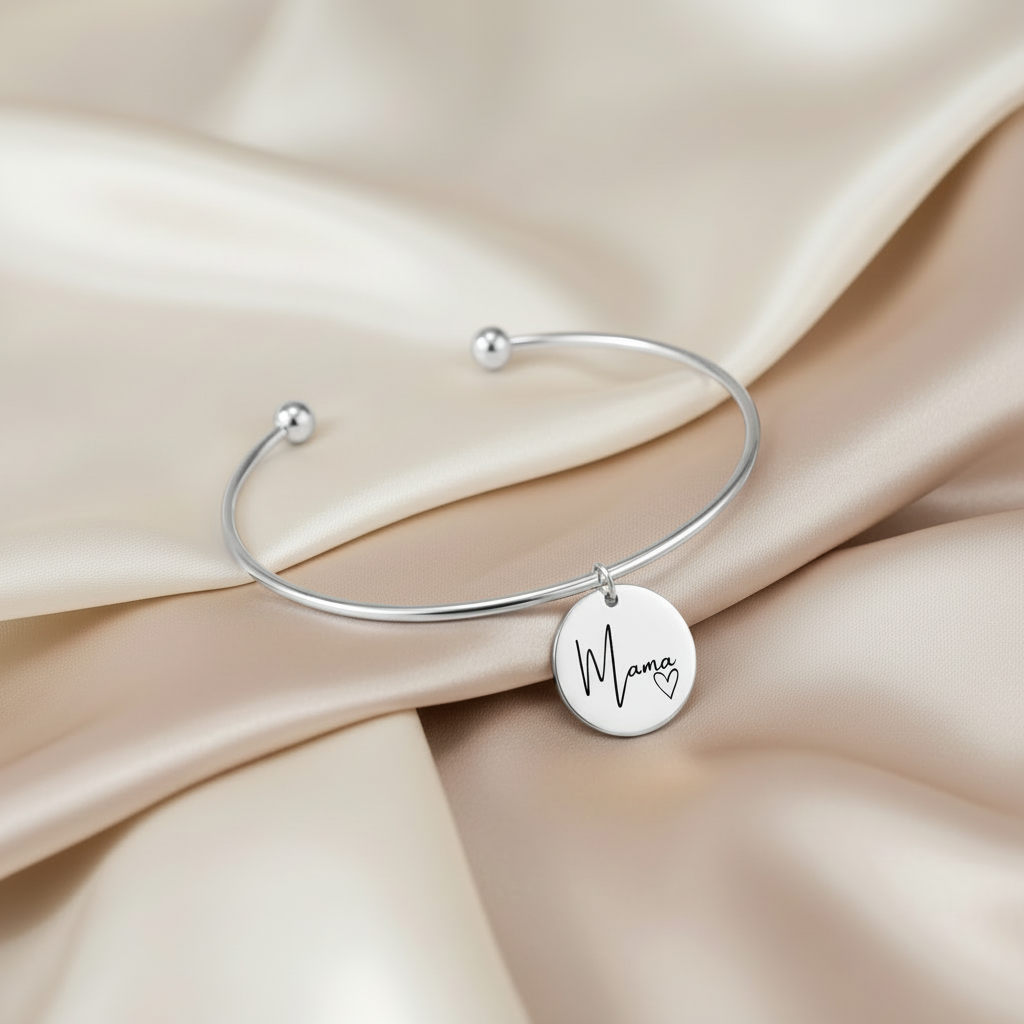 Armreif Mama – Edles Schmuckstück mit Gravur